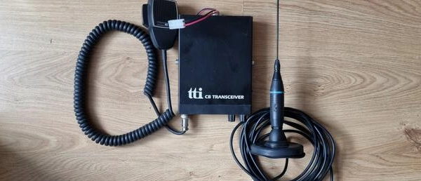 Ogłoszenie - RADIO CB TTI CZARNE PLUS ANTENA MOBILOWA - 270,00 zł