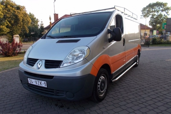 Ogłoszenie - Renault Trafic 2,0 DCI 2009 rok 3 osobowy przebieg 150 tys klima - 30 900,00 zł