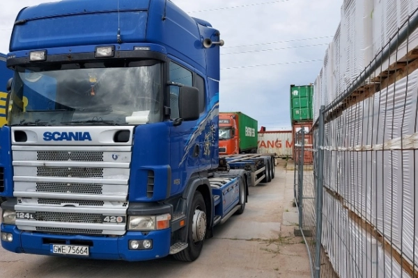 Ogłoszenie - SCANIA 124L + naczepa WIELTON podkontenerowa ZESTAW - 49 200,00 zł