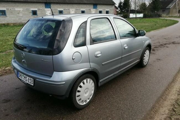 Ogłoszenie - Opel Corsa C 1.2 Twinport 2006 - KLIMATYZACJA,5 drzwi - 8 900,00 zł