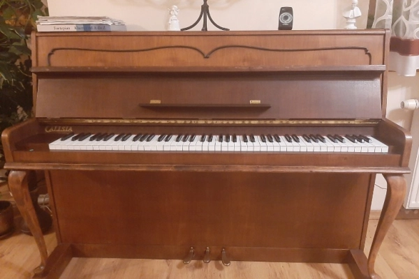 Ogłoszenie - Sprzedam Pianino Calisia M-105 Chippendale - 1 950,00 zł