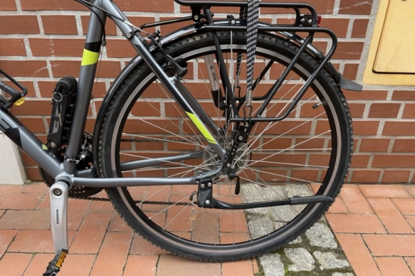 Ogłoszenie - Rower cross/trek. Unibike FlashEQ 21" koło 28-super stan! Okazja! - 1 750,00 zł