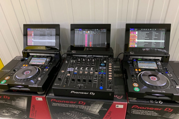 Ogłoszenie - Pioneer DJ DJM-A9, Pioneer CDJ-3000, Pioneer CDJ 2000NXS2, Pioneer DJM 900NXS2, Pioneer CDJ-TOUR1, Pioneer DJM-TOUR1 - Hiszpania - 1 000,00 zł