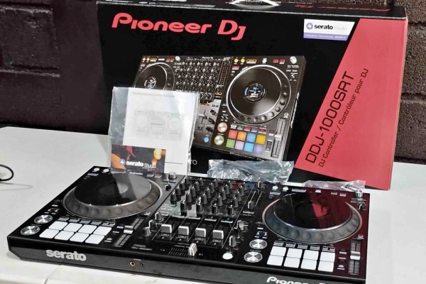 Ogłoszenie - Pioneer DJ XDJ-RX3, Pioneer DDJ-REV7 DJ Kontroler, Pioneer XDJ-XZ , Pioneer DDJ 1000, Pioneer DDJ 1000SRT - Hiszpania - 3 000,00 zł