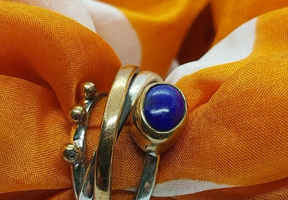 Ogłoszenie - Przepiękny pierścionek handmade z kamieniem lapis lazuri - 190,00 zł