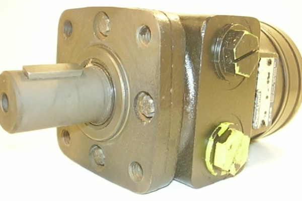 Ogłoszenie - Silniki Danfoss  6CM/101-1459   serii "H" Z 4 74CC orbitale hydrauliczne - Ostrów Wielkopolski