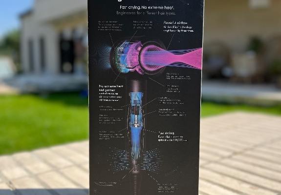 Ogłoszenie - NOWA suszarka do włosów Dyson Supersonic Stal/Fuksja Faktura - Bydgoszcz - 1 050,00 zł