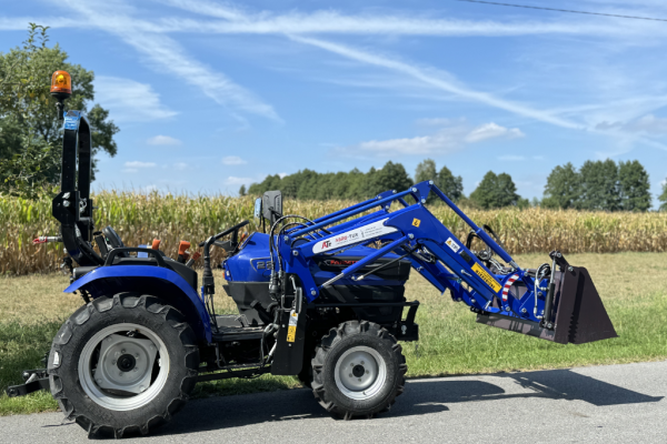 Ogłoszenie - ŁADOWACZ do traktora ogrodniczego do mini traktorka Farmtrac z samopoziomowaniem - 10 500,00 zł