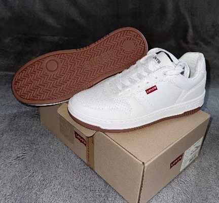 Ogłoszenie - #OKAZJA#NOWE#NIEUŻYWANE#TANIO#ORYGINALNE#BUTY LEVIS#SNEAKERS#REGULAR WHITE#ROZMIAR 39 - 110,00 zł