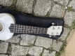 Ogłoszenie - Ukulele białe w etui - 70,00 zł