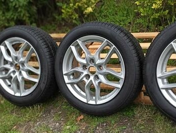 Ogłoszenie - Felgi Koła Aluminiowe 195/55/R16 PIRELLI 7mm 5x112 AUDI SEAT - 999,00 zł