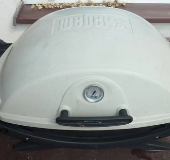 Ogłoszenie - Grill gazowy WEBER Q 220 kompletny, mało używany.Stan b.dobry - 490,00 zł