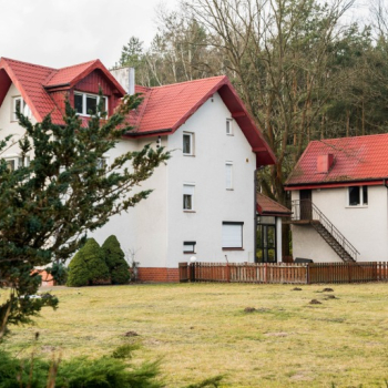 Ogłoszenie - dom siedlisko stadnina i sala bankietowa oraz stawy plus grunt ponad 10ha - Radomsko - 1 990 000,00 zł