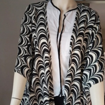 Ogłoszenie - Kimono z marki Papaya z nadrukiem monochromatycznym rozmiar XL - Mazowieckie - 35,00 zł