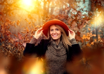 Blog: Jesienna moda 2025 – trendy i kolory tego sezonu