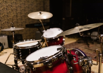 Blog: Instrument z drugiej ręki – dobry początek muzycznej przygody