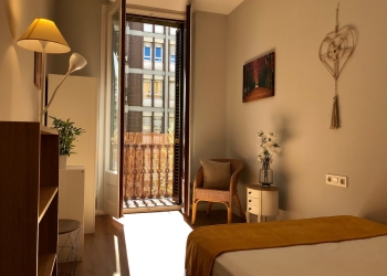 Blog: Najczęstsze błędy przy rezerwacji noclegu z ogłoszenia – i jak ich uniknąć