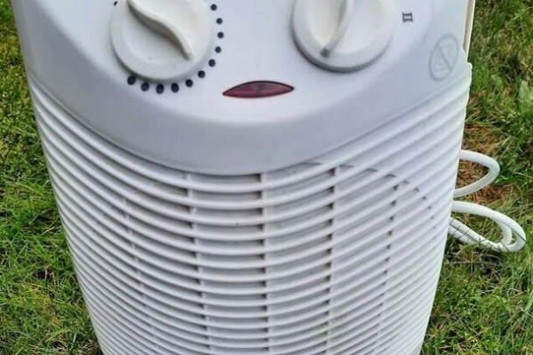 Ogłoszenie - Farelka termowentylator Tristar KA-5034 defekt - 40,00 zł