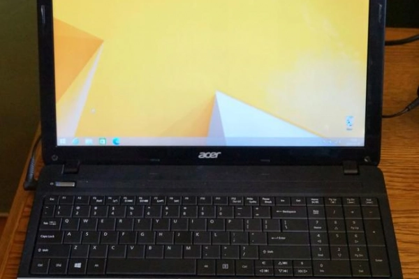 Ogłoszenie - ACER ASPIRE E1-531 B960 2,2 GHz 4 GB/320 GB HDMI WIFI Kamera - 450,00 zł