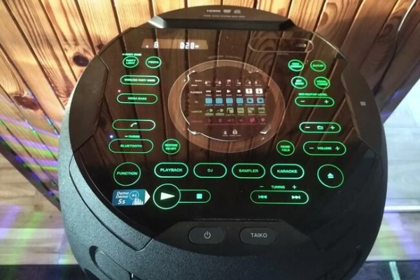 Ogłoszenie - WIEŻA SONY kolumna głośnik nagłośnienie MP3 UBS bluetooth DJ - 120,00 zł