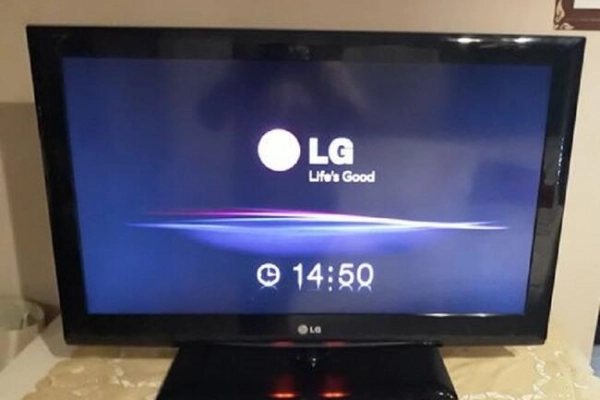 Ogłoszenie - TV-32 z DVB-T -nie potrzebuje nowego dekodera- Модель LG 32 - 450,00 zł