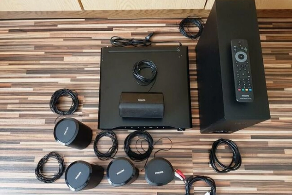 Ogłoszenie - Zestaw kina domowego 5.1 Philips HTS356012 - 250,00 zł