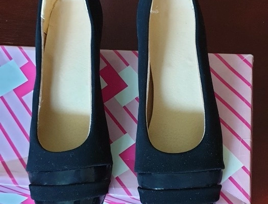 Ogłoszenie - Buty skóra naturalna 37 zamsz - włoskie, stan idealny - 25,00 zł