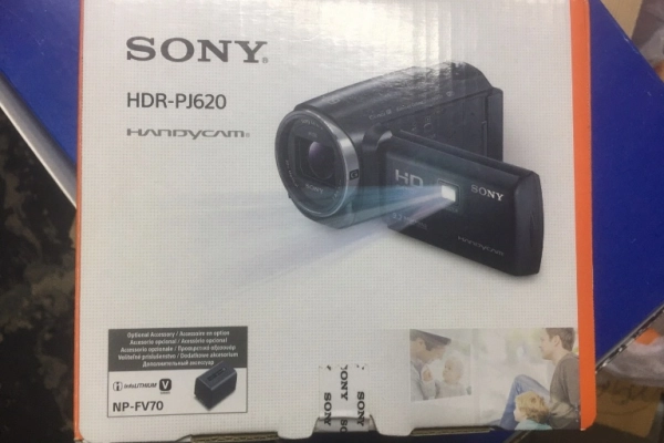 Ogłoszenie - Nowa kamera SONY HDR-PJ620 z funkcją projektora - Podlaskie - 635,00 zł