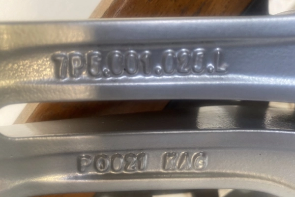 Ogłoszenie - ALUMINIOWA FELGA DO PRSCHE CAYENNE 21" - 1 350,00 zł