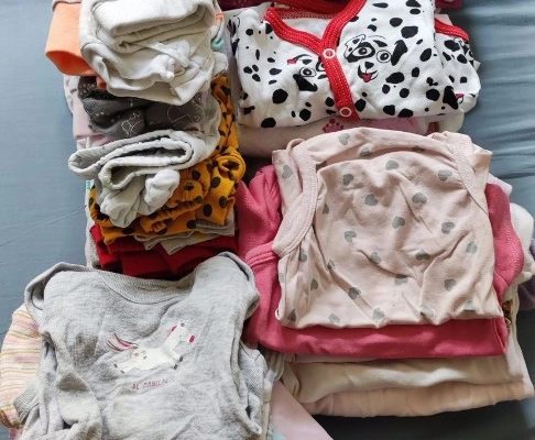Ogłoszenie - Ciuszki niemowlęce dla dziewczynki - 150,00 zł