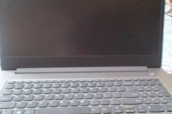 Ogłoszenie - Laptop Lenovo 17-A - 3 500,00 zł