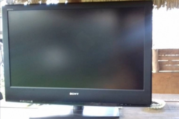 Ogłoszenie - Telewizor LCD Sony 32" HD Brawia - 45,00 zł