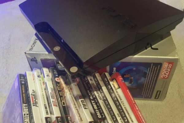 Ogłoszenie - Ps3 slim 320GB + Zestaw topowych Gier! - 359,00 zł