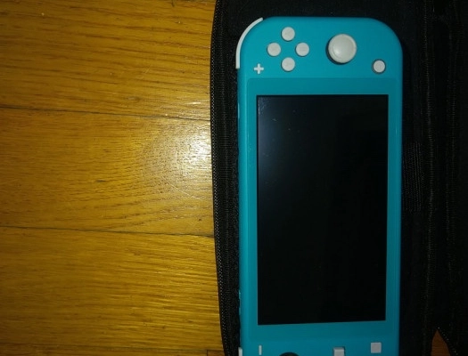 Ogłoszenie - Nintendo turkusowe plus gry - 750,00 zł