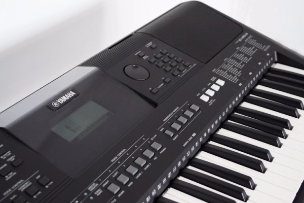 Ogłoszenie - Wypożyczalnia instrumentów - keyboard Yamaha PSR E-463! Dostawa w całej Polsce.