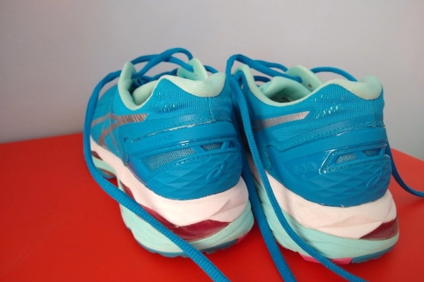 Ogłoszenie - Damskie Asics Gel-Kayano 23 - 300,00 zł