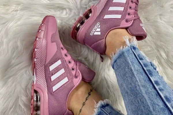 Ogłoszenie - Buty sportowe Adidas - 129,00 zł