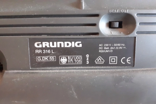 Ogłoszenie - Radiomagnetofon Grundig - 20,00 zł