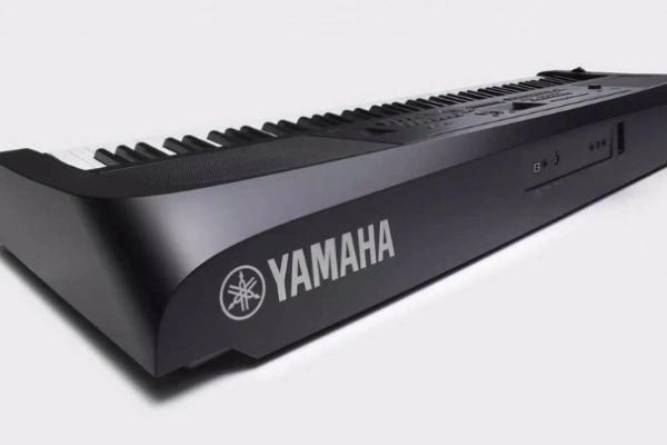 Ogłoszenie - Yamaha DGX-670 Pianino cyfrowe i keyboard stan idealny-roczny, wysyłka - 3 799,00 zł