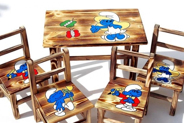 Ogłoszenie - Stolik+4 krzesełka mebelki drewniane dla dzieci SMERFY KUBUŚ - 220,00 zł