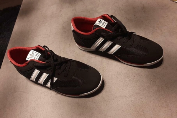 Ogłoszenie - adidasy męskie sportowe rozmiar 42, nowe sprzedam - 195,00 zł