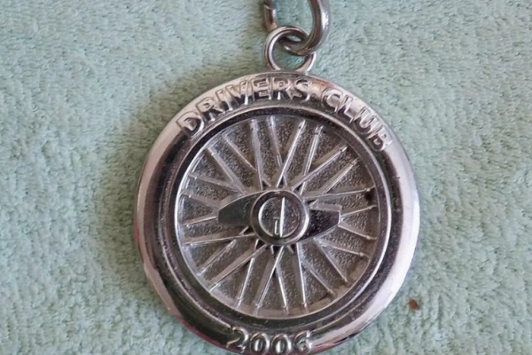 Ogłoszenie - Pamiątkowy medal - Drivers club - 2006 - dunhill - London - - 69,00 zł