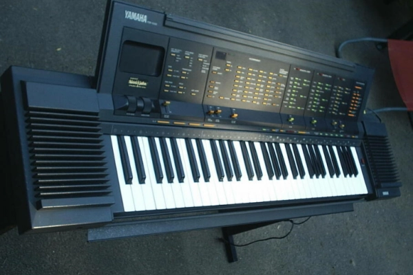 Ogłoszenie - Yamaha Portatone PSR-6300, 5 oktaw, klawiatura dynamiczna. - 900,00 zł