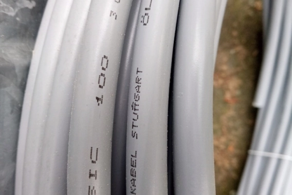 Ogłoszenie - Przewód zasilający i sterowniczy 3G4,0 ÖLFLEX classic 110, 300/500V - 12,00 zł