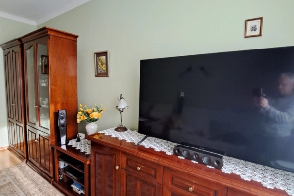 Ogłoszenie - Komplet eleganckich mebli drewnianych Amber firmy Klose - 8 000,00 zł