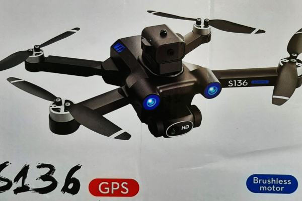 Ogłoszenie - Polecam Dobrej Klasy DRON GPS EPS UAV S 136 4K Full HD Idealnie Nowy ! - Katowice - 398,00 zł