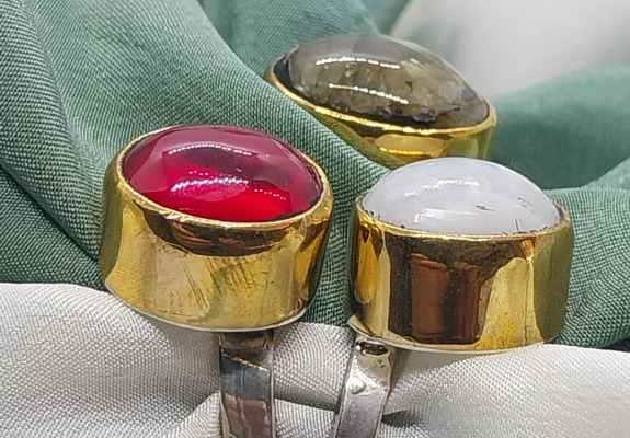 Ogłoszenie - Potężny pierścionek 2,5x2,5 rubin kwarc halcedonit srebro 925 - 290,00 zł