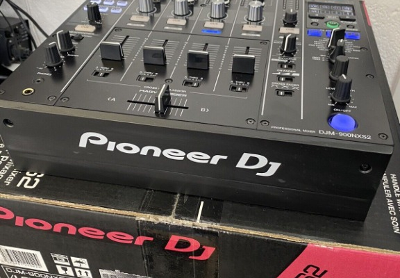 Ogłoszenie - Pioneer CDJ-3000 Multi-Player / Pioneer DJM-A9 DJ Mixer / Pioneer DJ DJM-V10-LF Mixer / Pioneer DJM-S11 DJ Mixer - Hiszpania - 4 500,00 zł