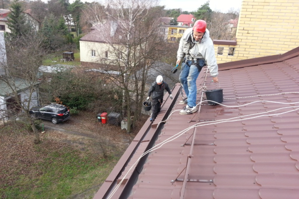 Ogłoszenie - Pokrycia dachowe, uszczelnianie dachów, czyszczenie rynien - Warszawa
