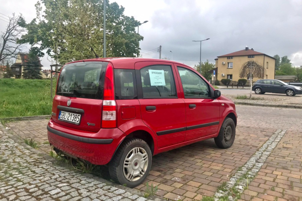 Ogłoszenie - Sprzedam Fiata Pandę II benzyna + gaz CNG - Tychy - 7 000,00 zł